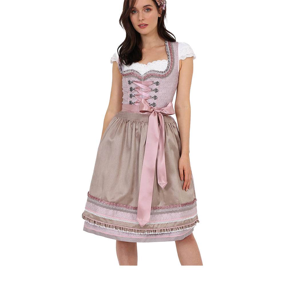 Zweiteiliges Dirndl in Beige-Rosé mit herzförmigem Mieder, mittigem Reißverschluss und Schnürung, dezentem Muster im Hauptstoff, unifarbener Schürze und Rüschen am Ausschnitt.