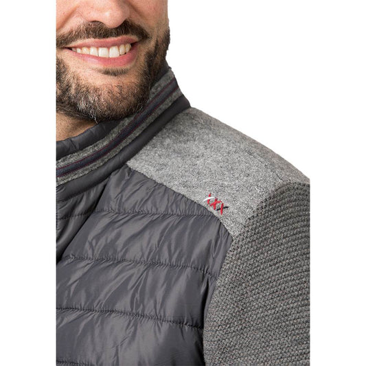 Herren-Outdoorjacke in Grau mit Stehkragen, Schulterbesatz und Ärmeln mit Loden-Patches, geradem Schnitt und sportlichem Look.