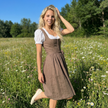 Dirndlbluse Lochstickerei