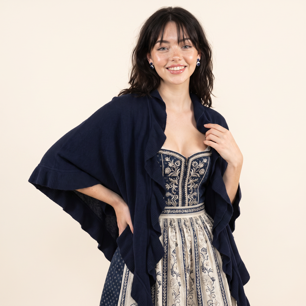 Poncho Rüschenborte von Luise Steiner