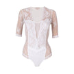 Liebreizender Body in hellem Ecru mit verspieltem Design, elegant und vielseitig kombinierbar als Oberteil für Trachtenlooks oder casual Outfits.