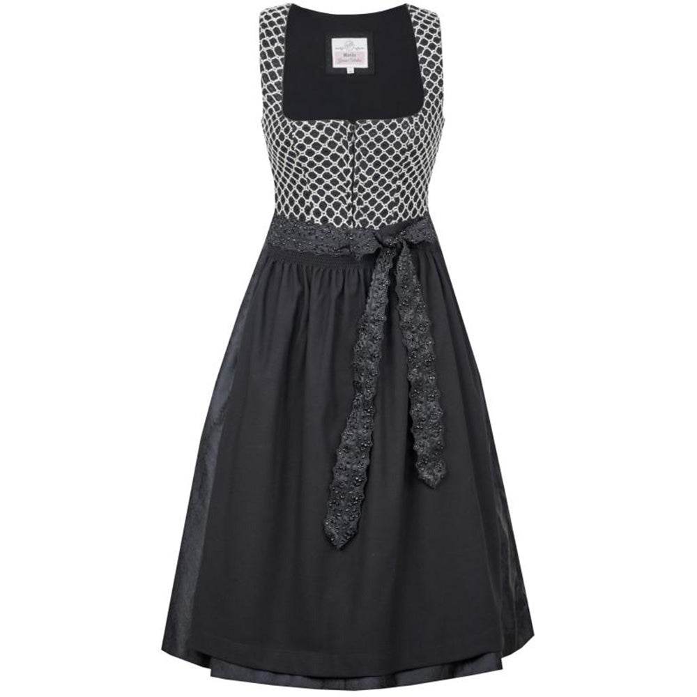 Zweiteiliges Dirndl in schwarz-creme mit Jacquard-Mieder im Rautenmuster, gepaspelten Ausschnitten und Reißverschluss vorne. Schwarzer Rock mit feinem Ornamentmuster, schwarze geraffte Schürze mit perlenverziertem Band und zwei verschließbaren Reißverschlusstaschen.