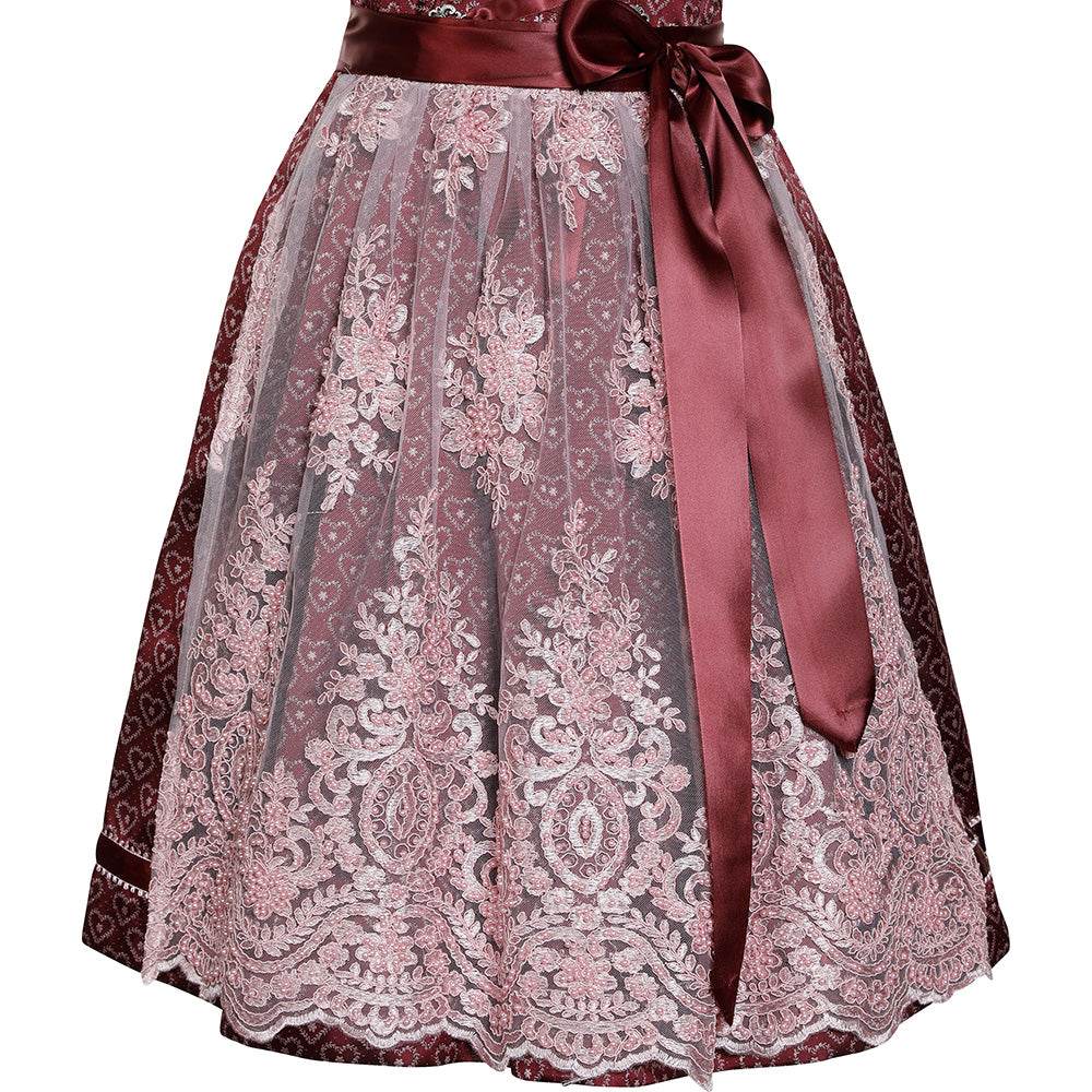 Modernes Dirndl in Beere mit Herzmuster, rosa Spitzen-Schürze, Mieder mit Reißverschluss, Schnürung und verziertem Ausschnitt.