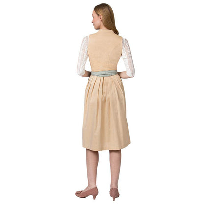 Klassisches gelbes Dirndl mit hochgeschlossenem Schnitt, V-Ausschnitt mit dekorativen Knöpfen, fein gemustertem Stoff und unifarbener Schürze mit Metallschließe.