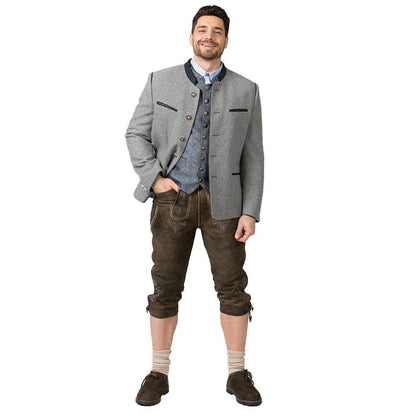 Trachtenjacke im melierten Loden-Look mit geradem Schnitt, besticktem Stehkragen, Paspel und rustikalen Hornknöpfen, hinten mit klassischer Kellerfalte, im traditionellen Trachtenstil.