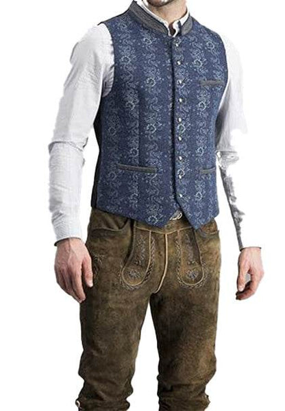 Blaue Trachtenweste mit melierter Lodenoptik, besticktem Stehkragen, kontrastfarbenen Paspeltaschen und auffälligen Kugelknöpfen, schwarzer regulierbarer Rücken und zwei Innentaschen.